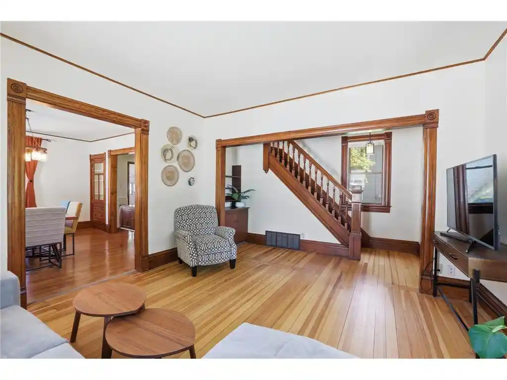 2nd image of 210 W Summit Avenue Avenue, Ellsworth, WI 54011 | MLS# 7117572
