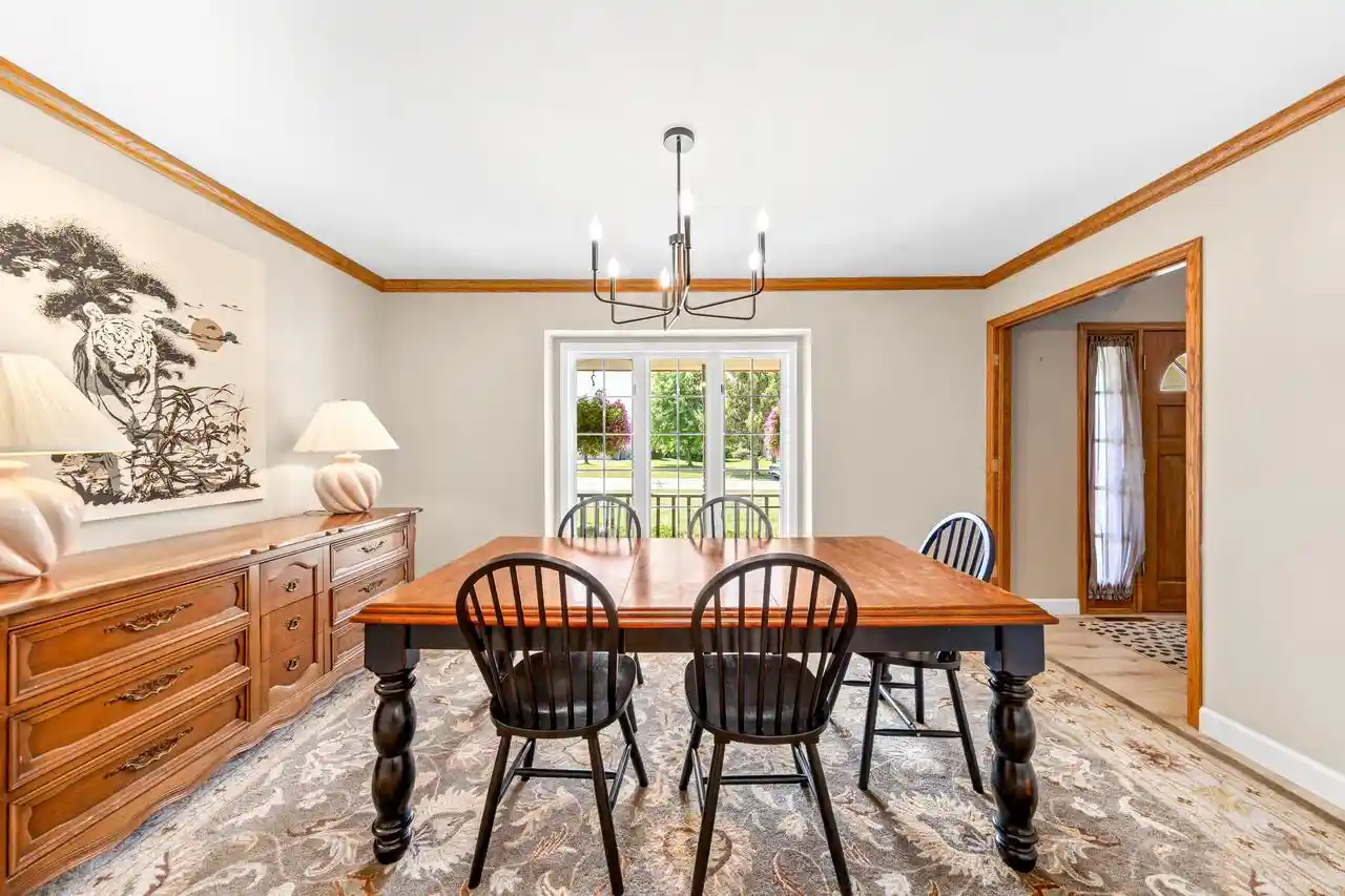 5th image of N102W16808 Bittersweet Trail Trail, Germantown, WI 53022 | MLS# 1973874