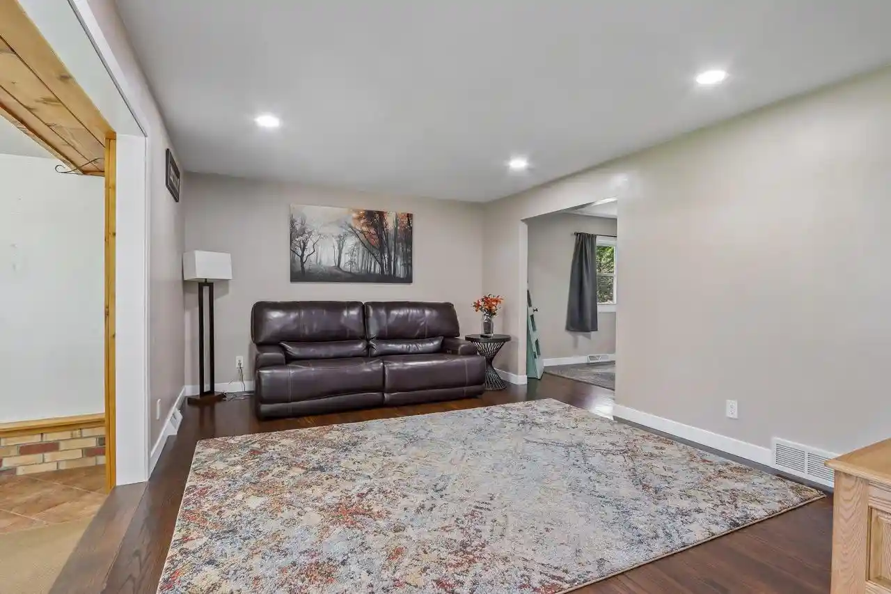 image of 10780 S 92nd Street Street, Franklin, WI 53132 | MLS# 1973870