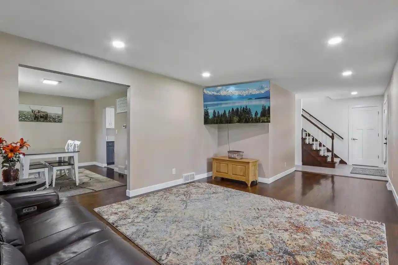 image of 10780 S 92nd Street Street, Franklin, WI 53132 | MLS# 1973870