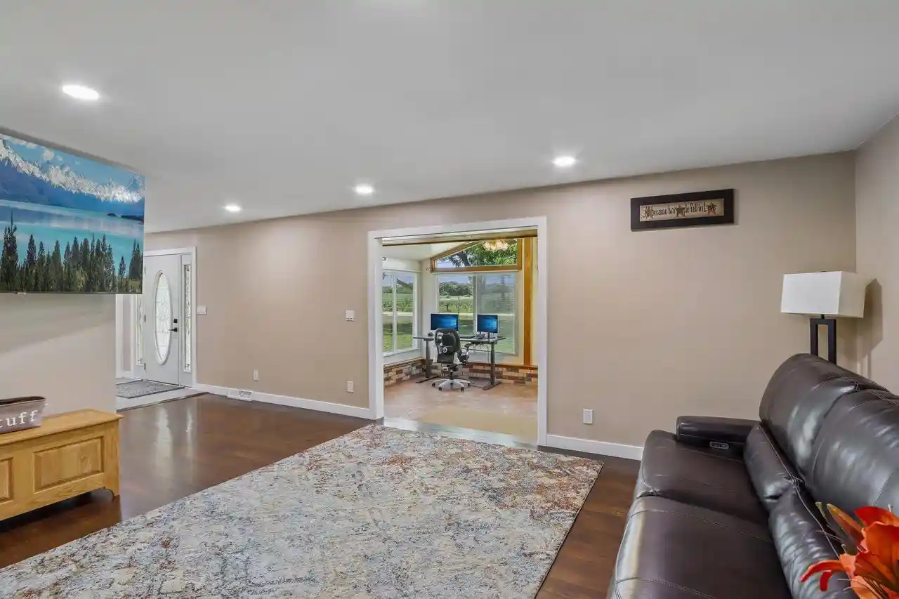 image of 10780 S 92nd Street Street, Franklin, WI 53132 | MLS# 1973870
