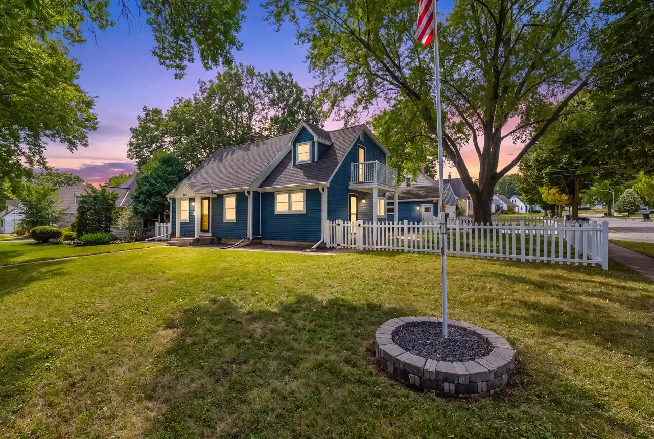 1st image of 8941 W Montana Avenue Avenue, Milwaukee, WI 53227 | MLS# 1973879