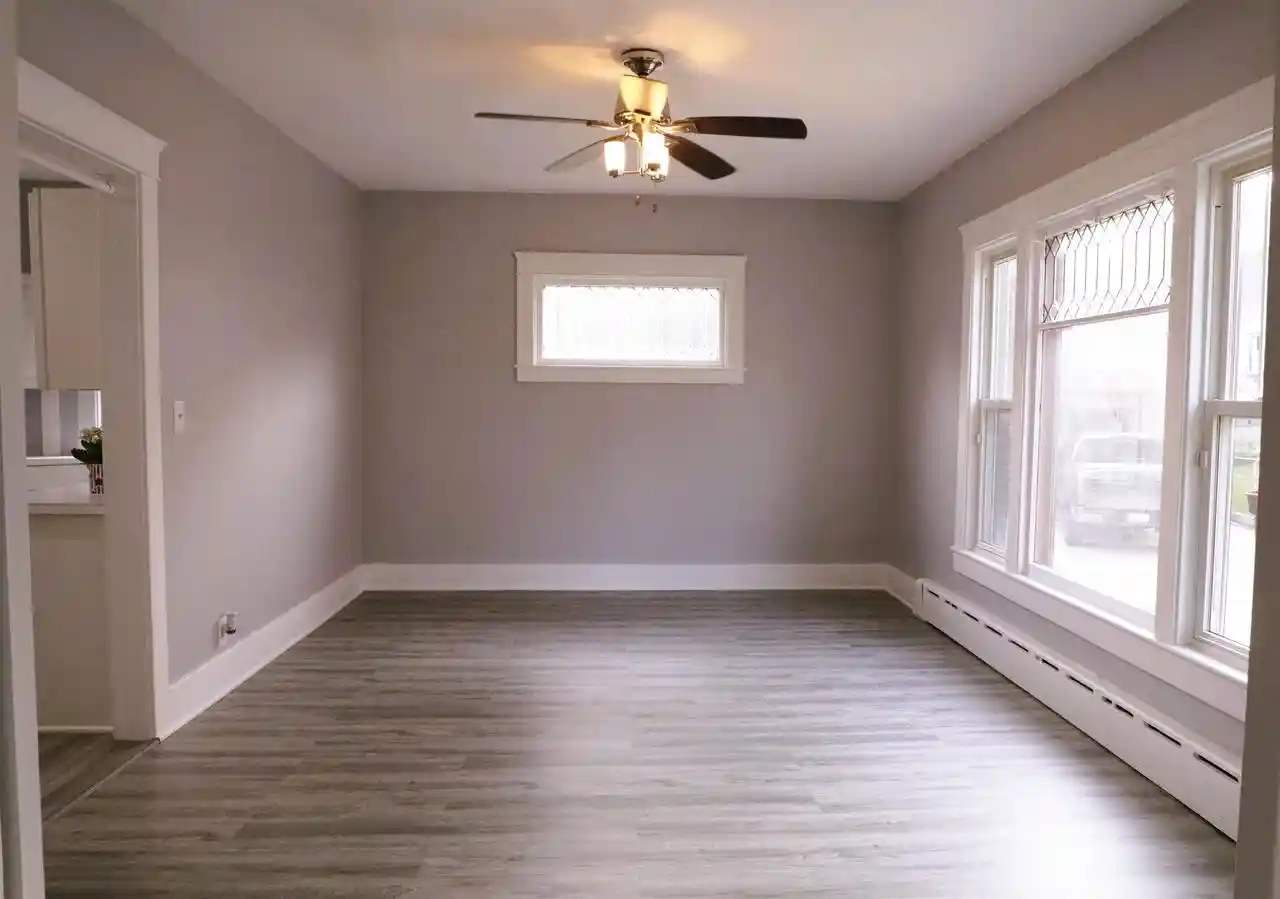 34th image of 812 S Locust Avenue Avenue, Freeport, IL 61032 | MLS# 2029204
