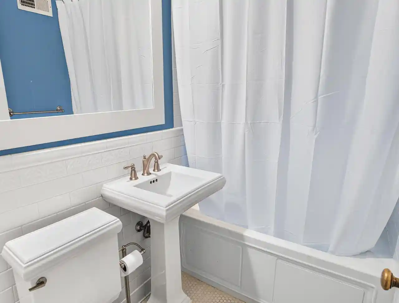 16th image of 2539 N 80th Street Street, Milwaukee, WI 53213 | MLS# 1973877