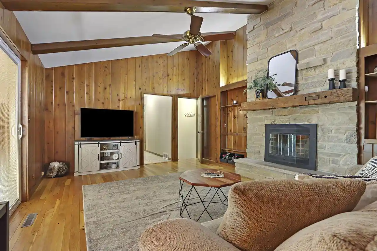 2nd image of 3625 S Brentwood Road Road, New Berlin, WI 53151 | MLS# 1973891