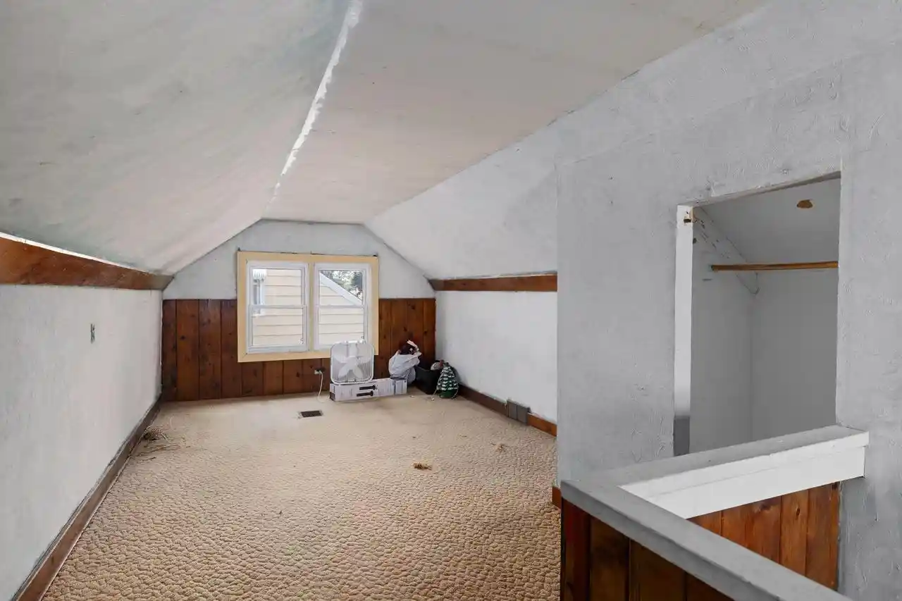 3rd image of 1320 Hyde Avenue Avenue, La Crosse, WI 54601 | MLS# 1973894