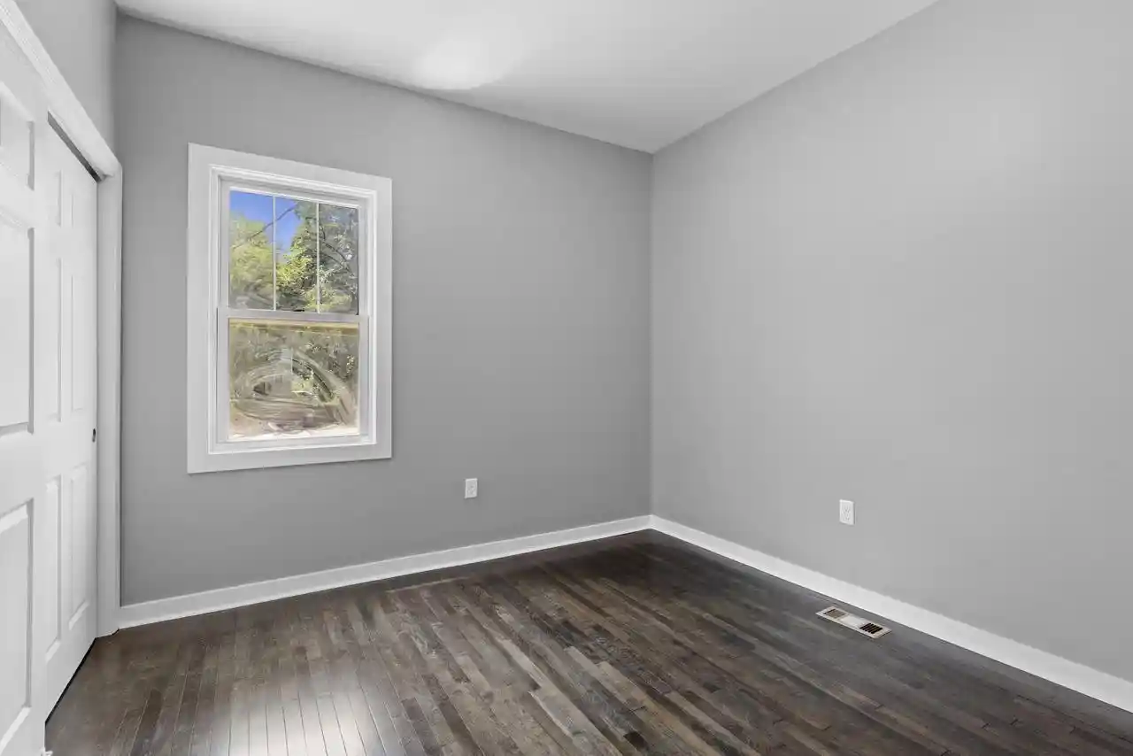 5th image of 3021 N 6Th St St, Milwaukee, WI 53212
