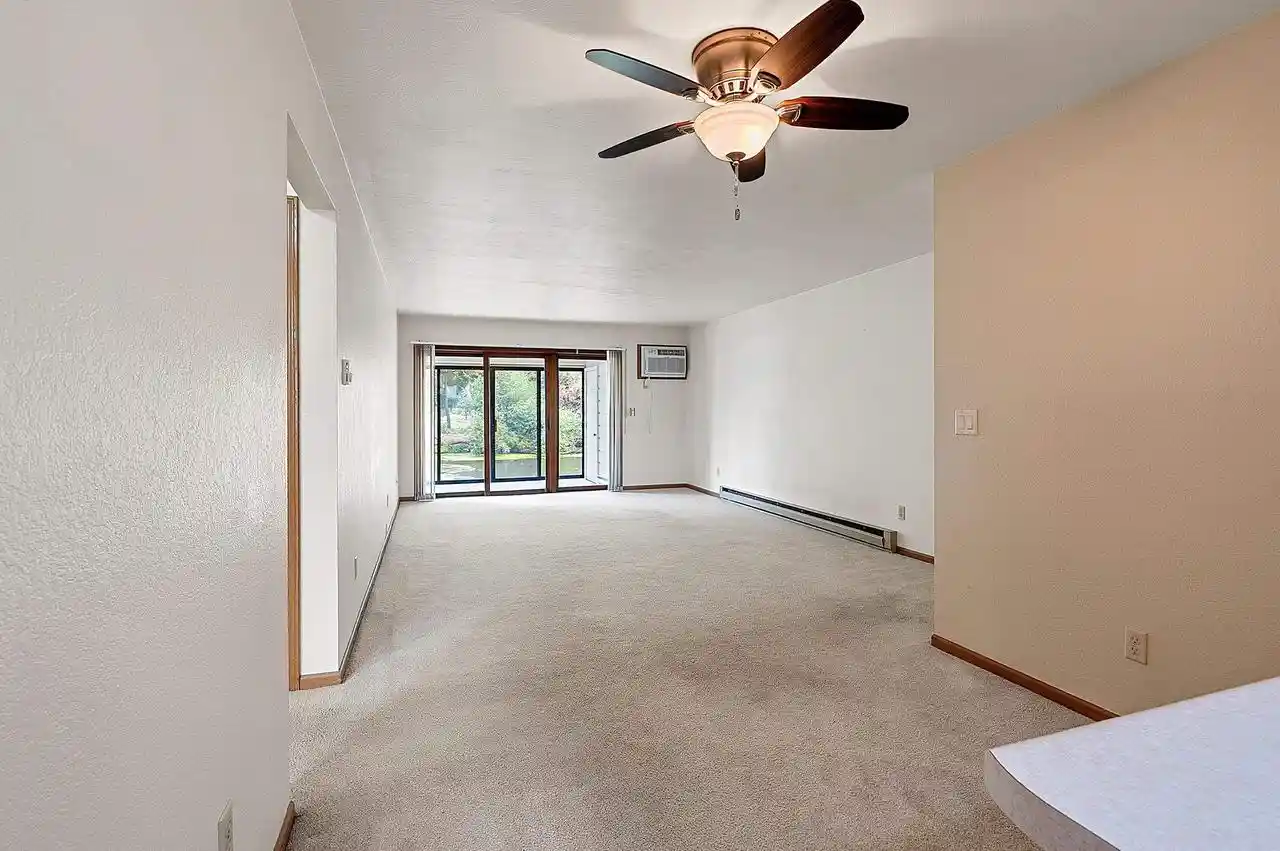 4th image of 288 Campbell Rd Rd, Oshkosh, WI 54902