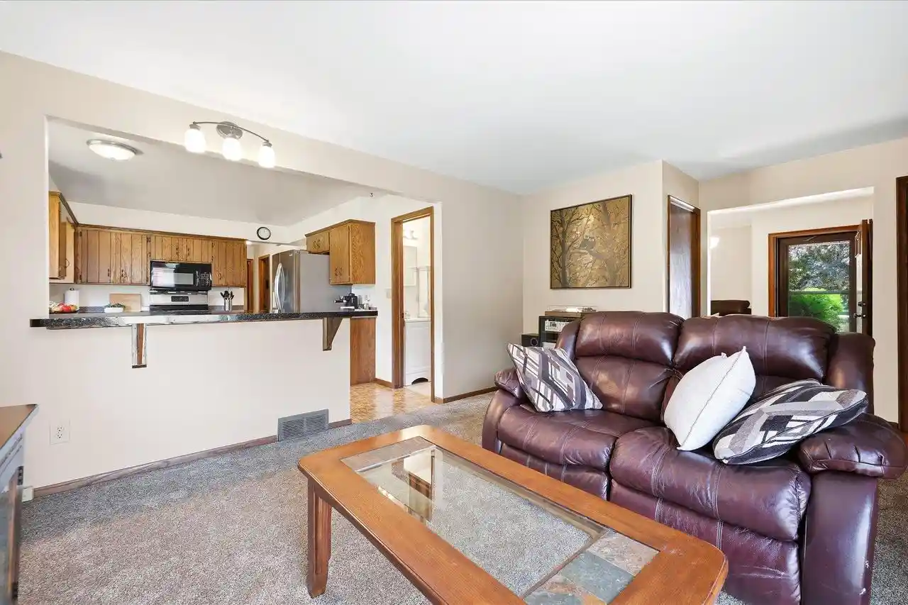 26th image of 4938 S 69th Street Street, Milwaukee, WI 53220 | MLS# 1973906