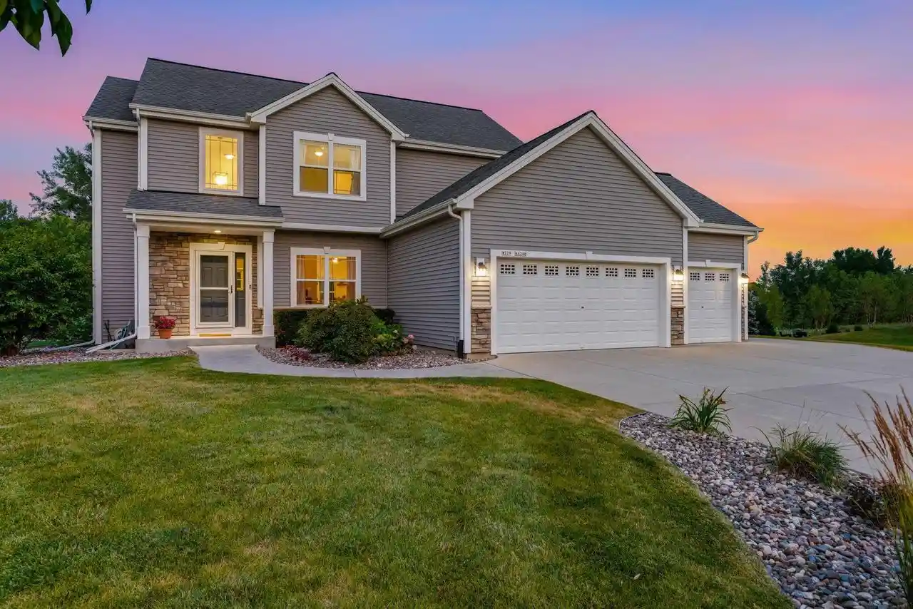 1st image of W229n4340 Baker Court Court, Pewaukee, WI 53072 | MLS# 1973908