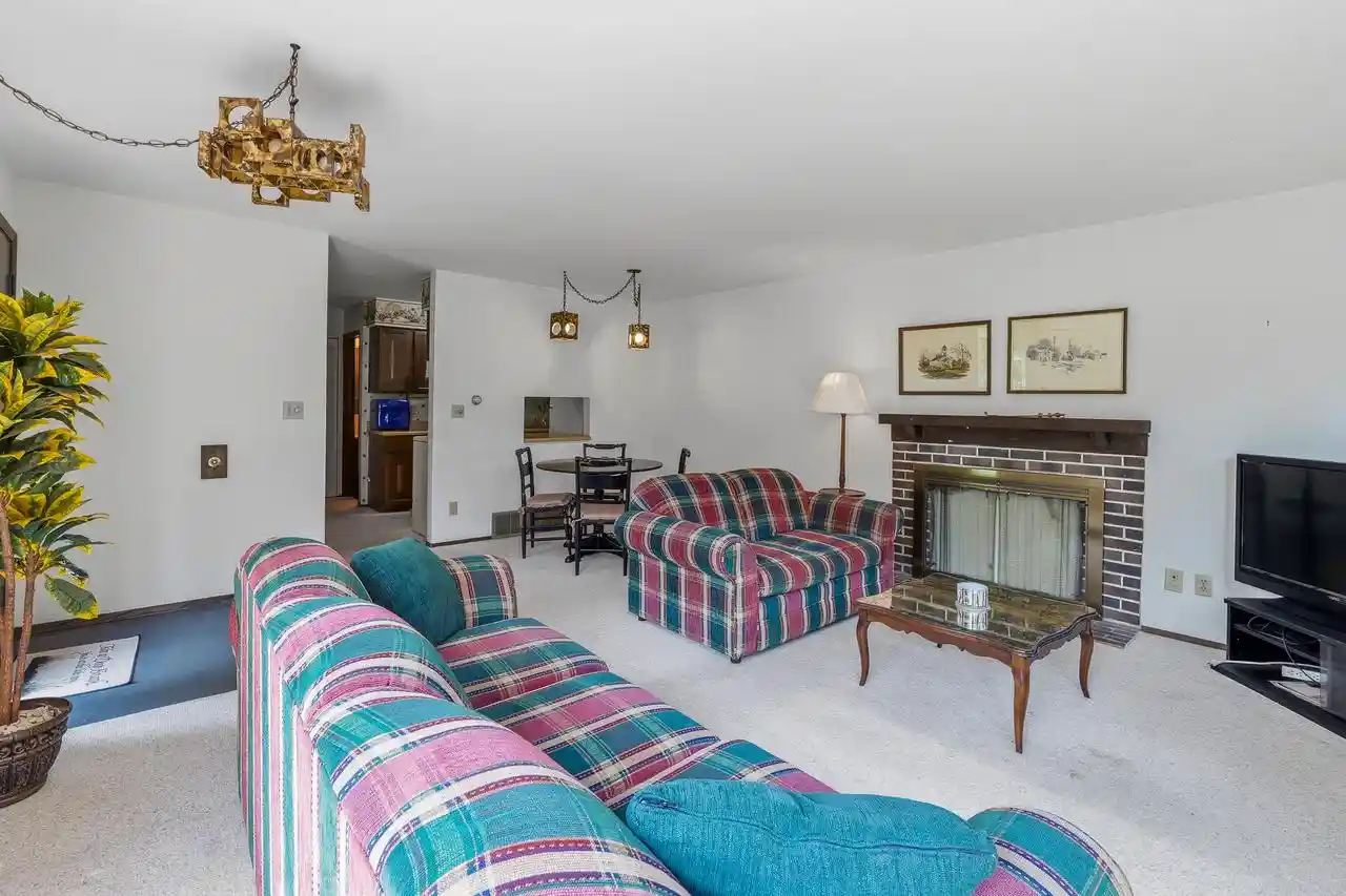 3rd image of 81 Point Elkhart Dr Dr, Elkhart Lake, WI 53020 | MLS# 1973915
