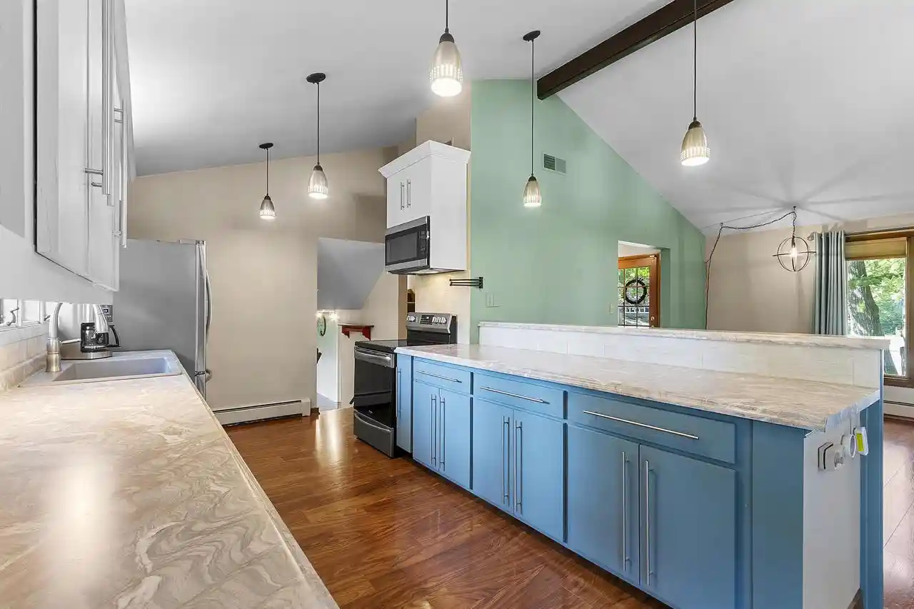 5th image of 2424 Pinehurst Circle Circle, Green Bay, WI 54302 | MLS# 50330019