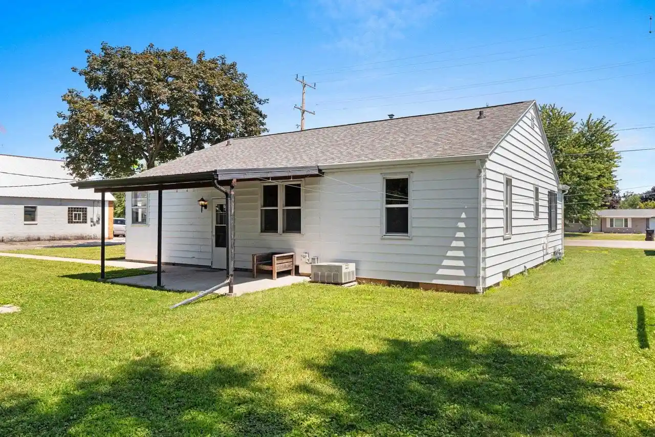 Photo 3 of Single family home for sale at N4121 State Rd 55, Freedom, WI 54130 | MLS# 50330037 | Listing updated on 2026-08-01