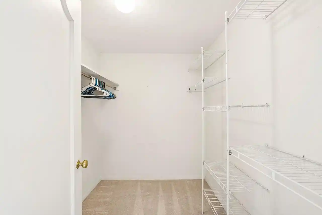 Listing Photo 2 - Condo for sale in building located at 2525 S Shore Dr Dr, Milwaukee, WI 53207 - Unit #14B