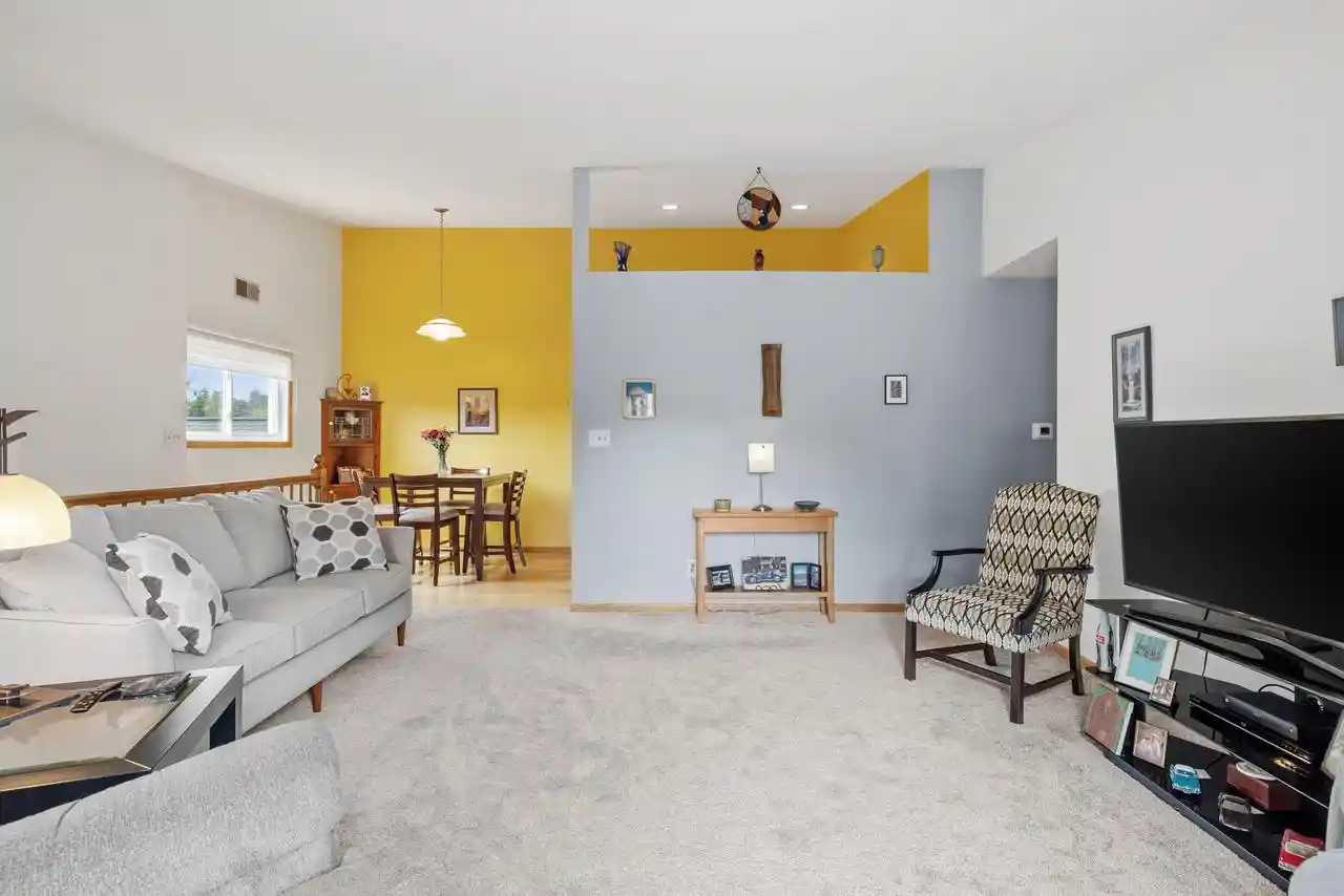 2nd image of 2421 Cross Creek Dr Dr #D, Sheboygan, WI 53081 | MLS# 1973919