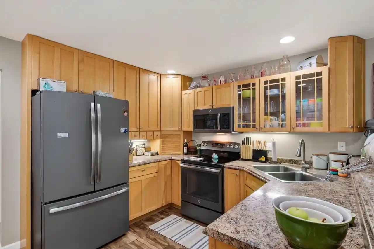 4th image of 1121 Hearthstone Pl Pl, Plover, WI 54467 | MLS# 22603632