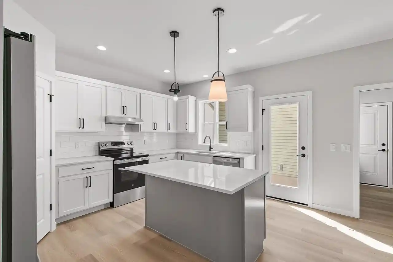 2nd image of 2811 Crinkle Root Dr Dr, Fitchburg, WI 53711 | MLS# 2029244
