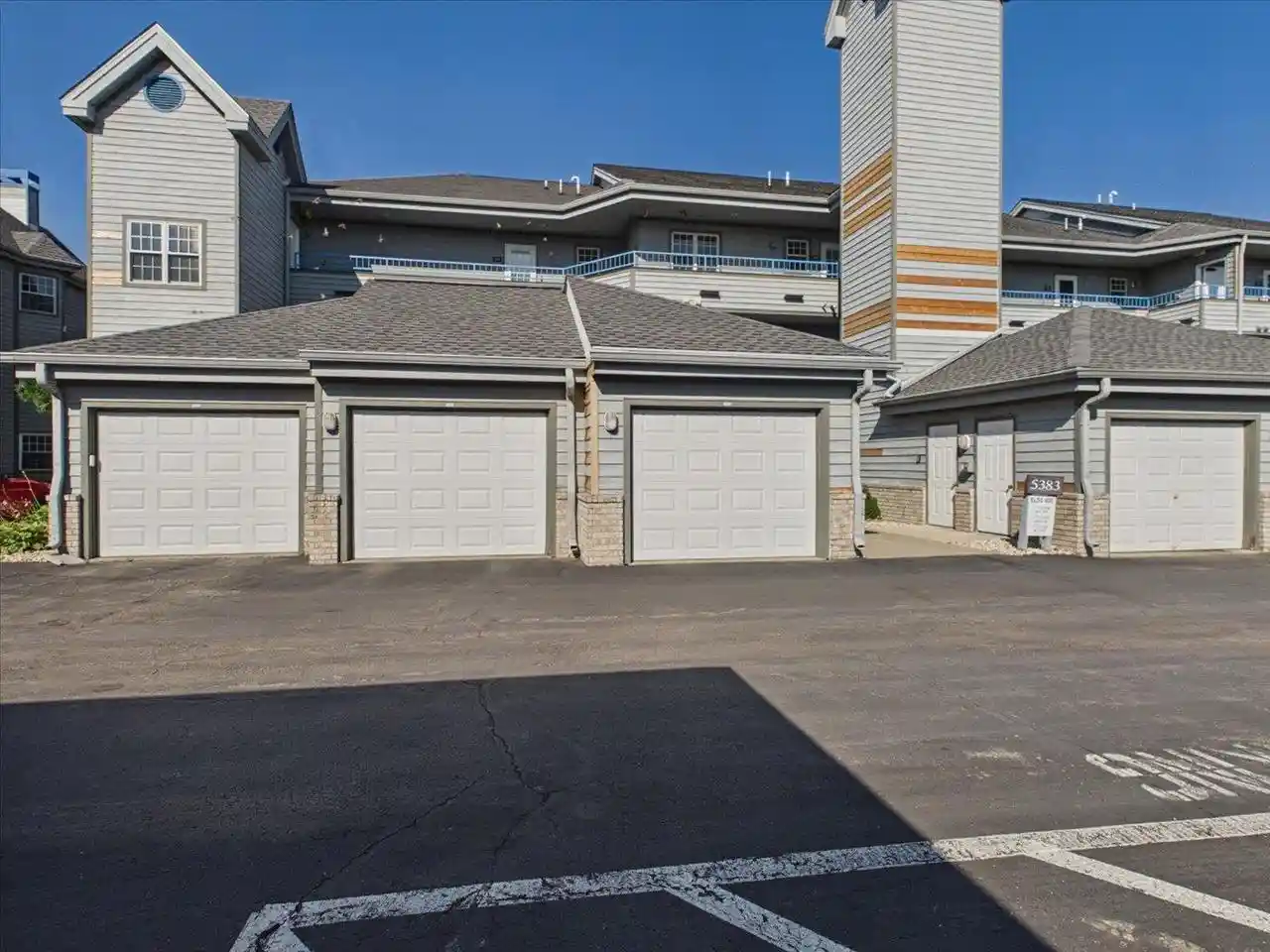 5th image of 5383 Mariners Cove Dr Dr #405, Madison, WI 53704 | MLS# 2029245