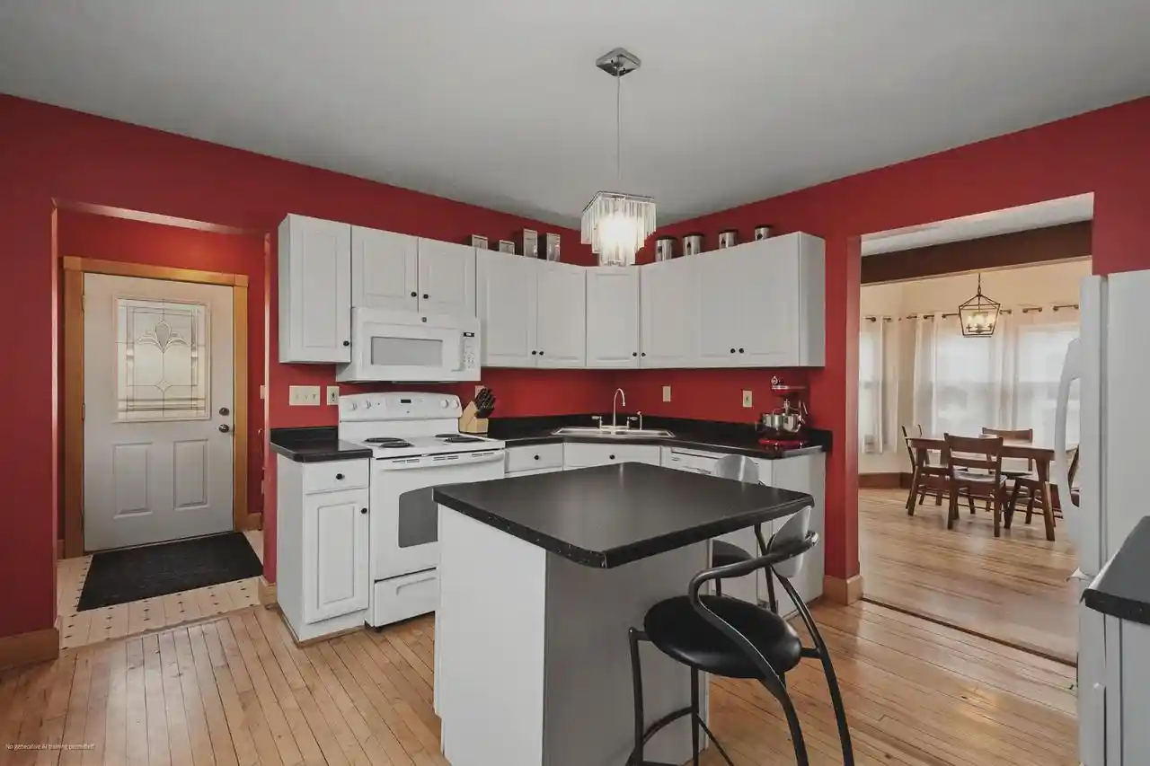 3rd image of 1921 Roosevelt Street Street, Wausau, WI 54403 | MLS# 22603636