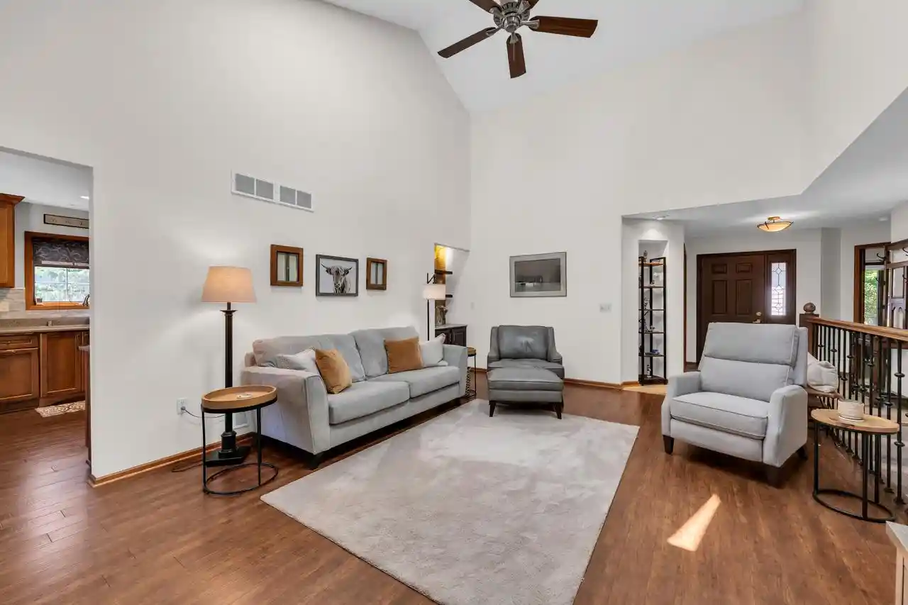 2nd image of 4807 Kingdom Court Court, Caledonia, WI 53402 | MLS# 1973947