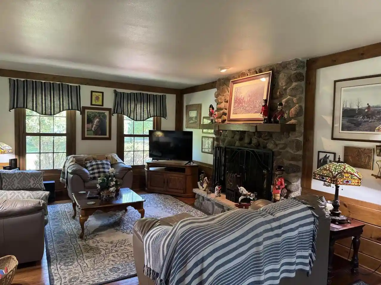 3rd image of W377S2161 Gramling Lane Lane, Dousman, WI 53118 | MLS# 1973951