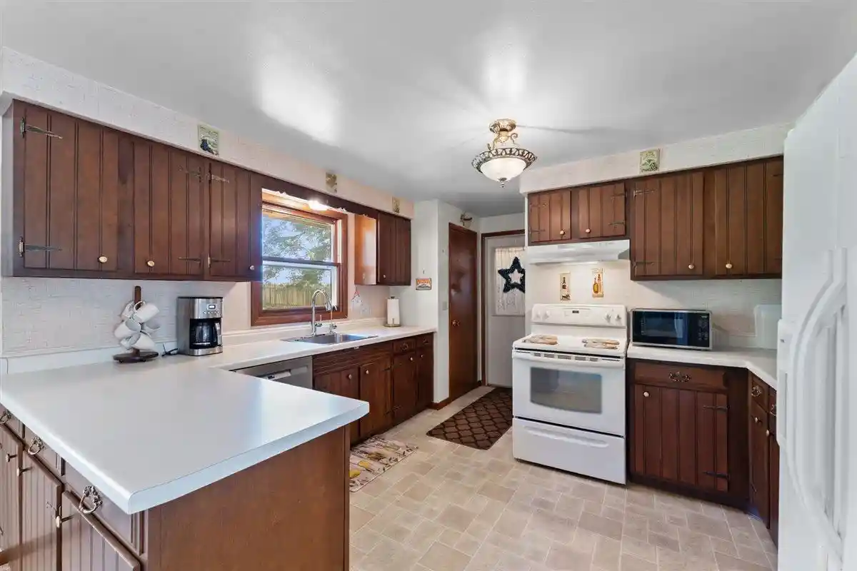 2nd image of 156 W Highland Dr Dr, Oconto Falls, WI 54154 | MLS# 50330060
