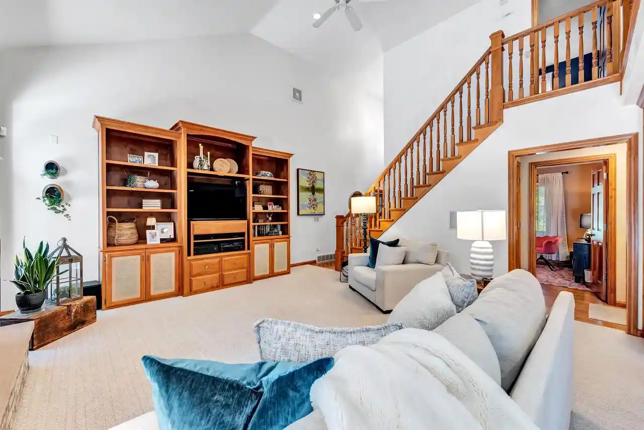 2nd image of 2575 Teresa Court Court, Green Bay, WI 54311 | MLS# 50330075
