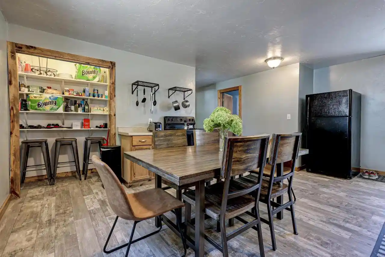 2nd image of 1407 N Main Street Street, Oshkosh, WI 54901 | MLS# 50330079