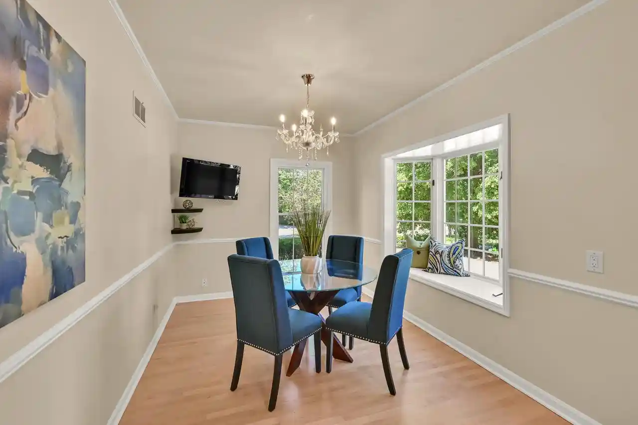 5th image of 229 W Indian Creek Court Court, Milwaukee, WI 53217 | MLS# 1973963