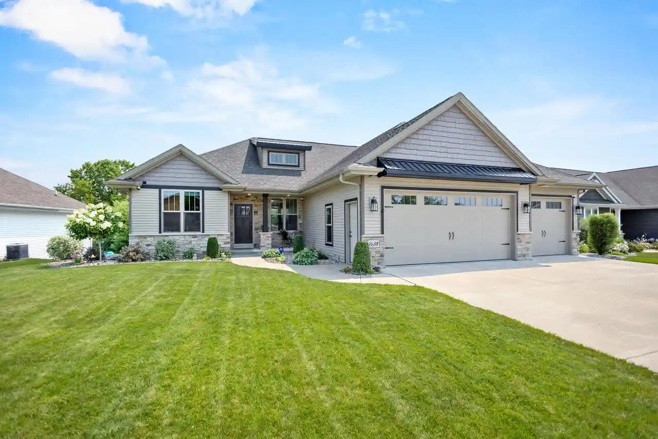 1st image of 1638 Steiner Lane Lane, Green Bay, WI 54313 | MLS# 50330096