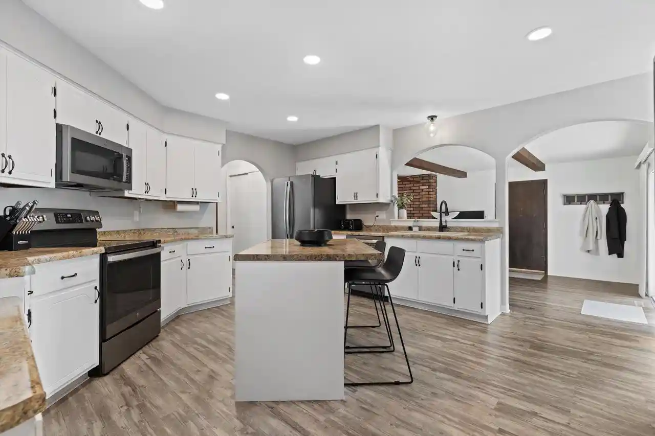 3rd image of 732 S Grandview Boulevard Boulevard, Waukesha, WI 53188 | MLS# 1973973