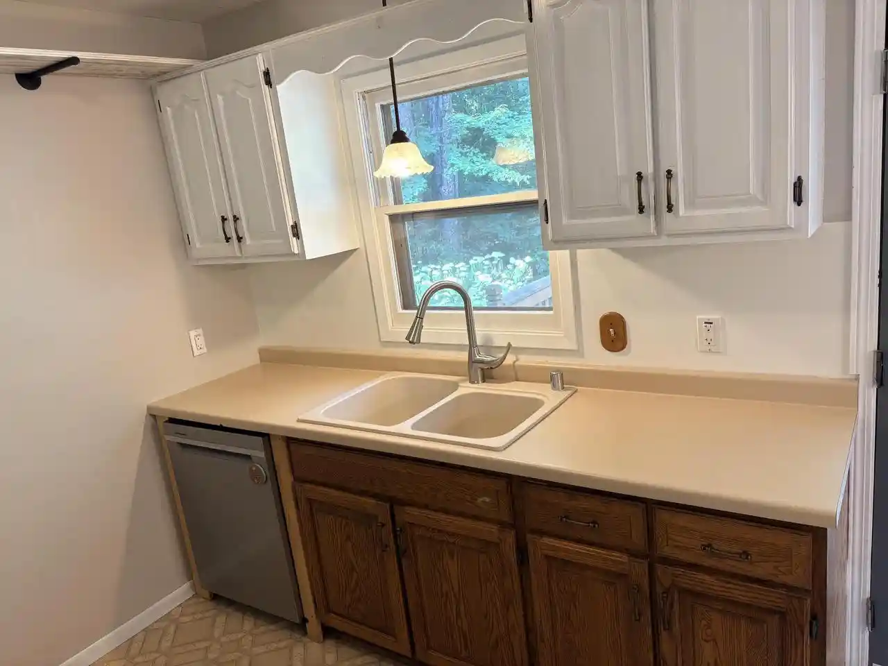 Photo 3 of Single family home for sale at 4733 Victoria Dr Dr, Rhinelander, WI 54501 | MLS# 2029272 | Listing updated on 2026-08-20