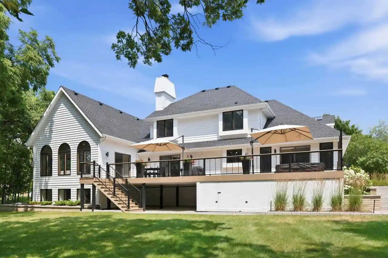 1st image of W307n2873 Fieldwood Dr Dr, Pewaukee, WI 53072 | MLS# 1973978