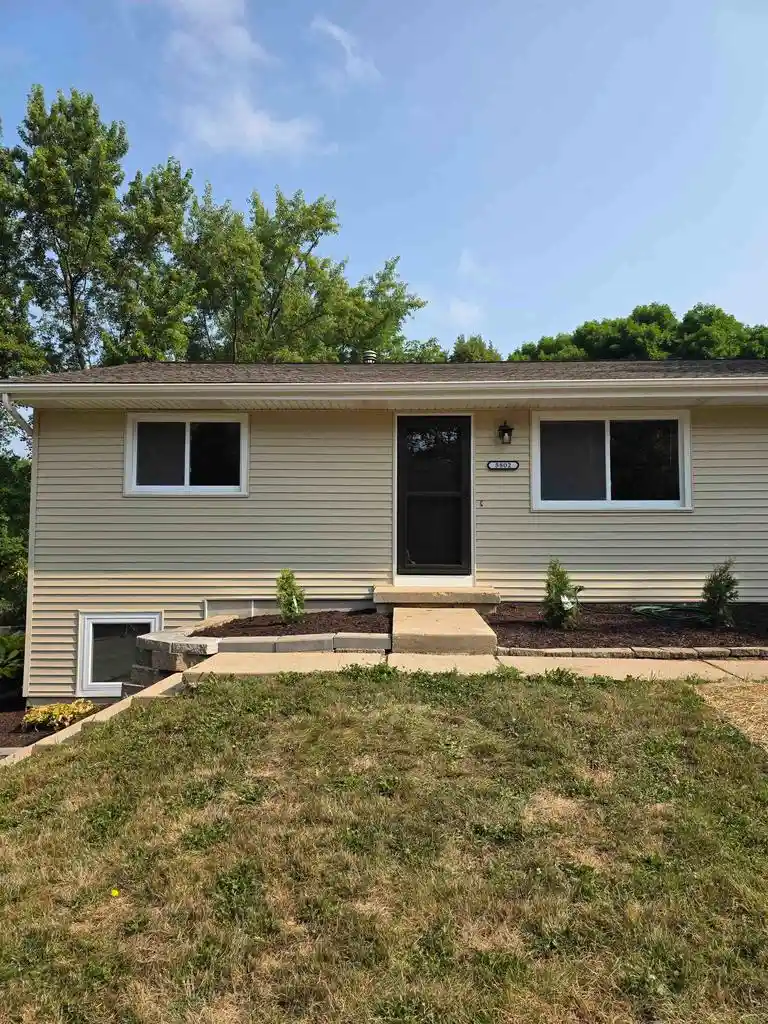 1st image of 5802 Sauk Lane Lane, Mcfarland, WI 53558 | MLS# 2029284