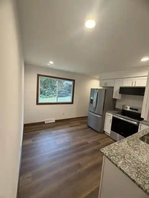 5th image of 5802 Sauk Lane Lane, Mcfarland, WI 53558 | MLS# 2029284