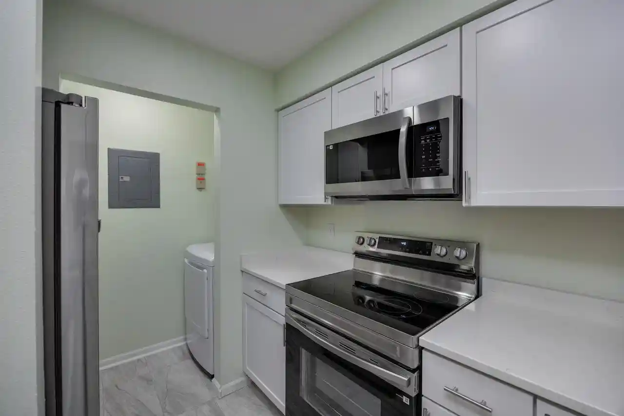 4th image of 905 Harbor House Dr Dr, Madison, WI 53719