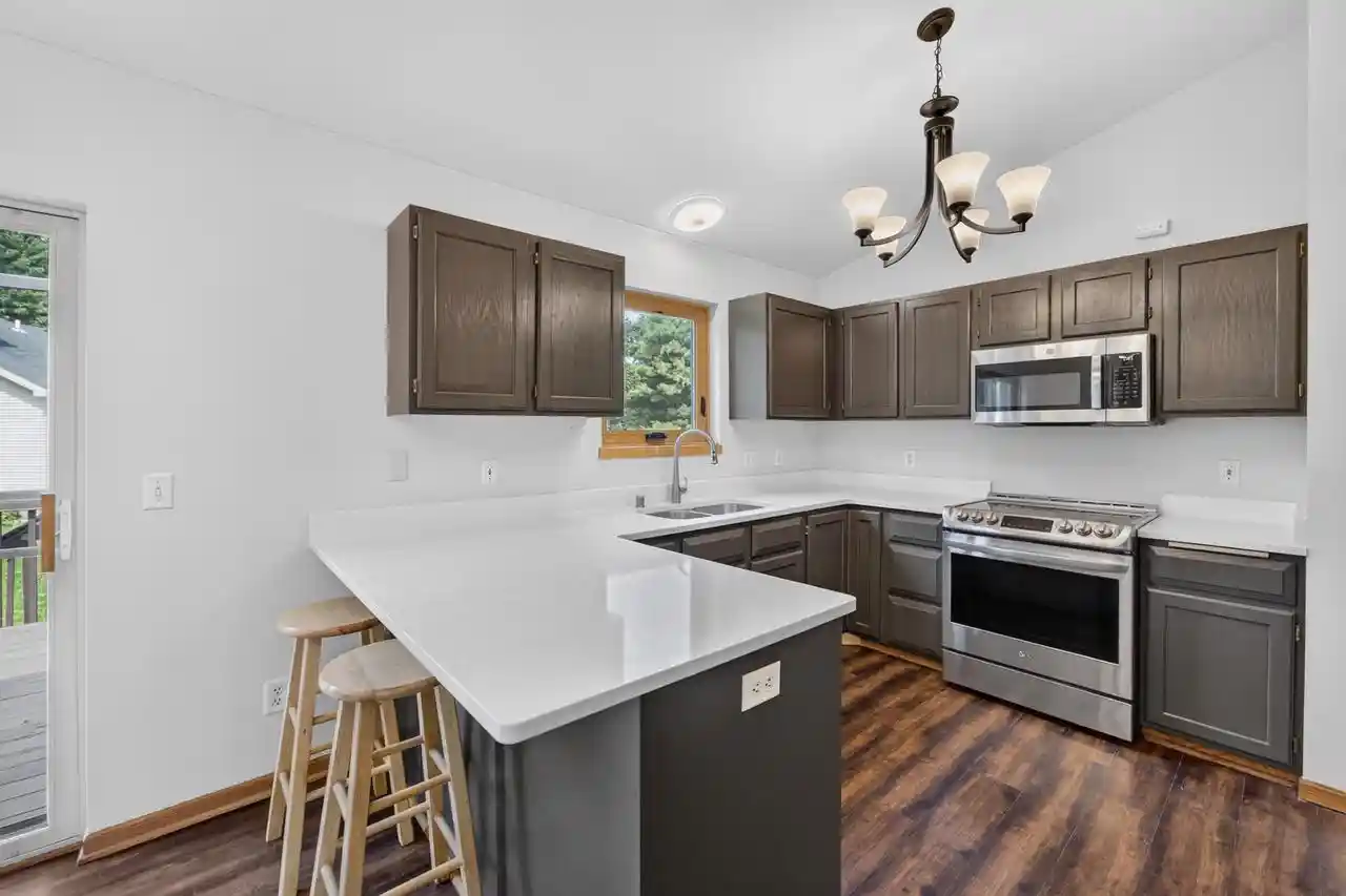 Photo 4 of Single family home for sale at 1030 Carriage Dr Dr, Sun Prairie, WI 53590 | MLS# 2029277 | Listing updated on 2026-09-11