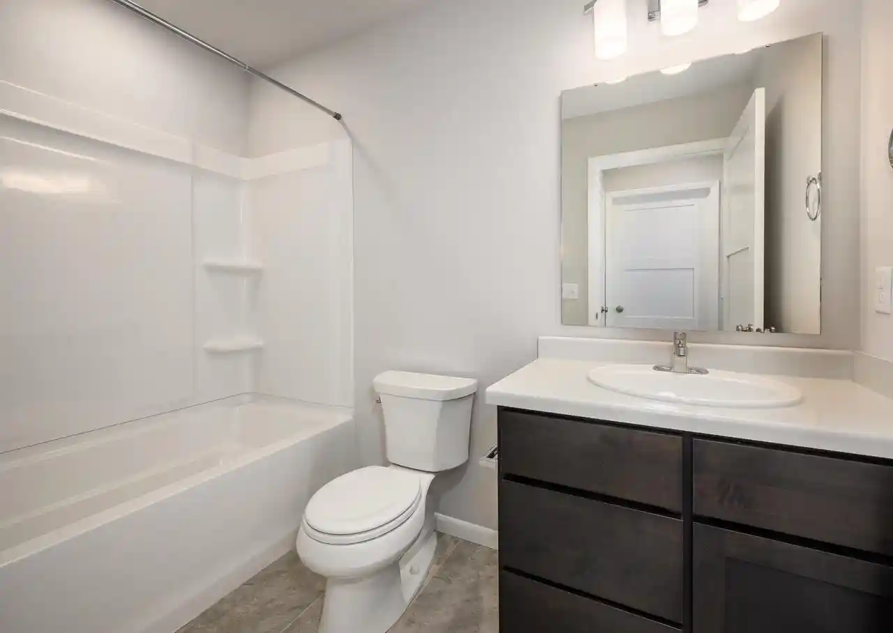 Photo 4 of Single family home for sale at 462 New Hampton Dr, Oregon, WI 53575 | MLS# 2029285 | Listing updated on 2026-10-21