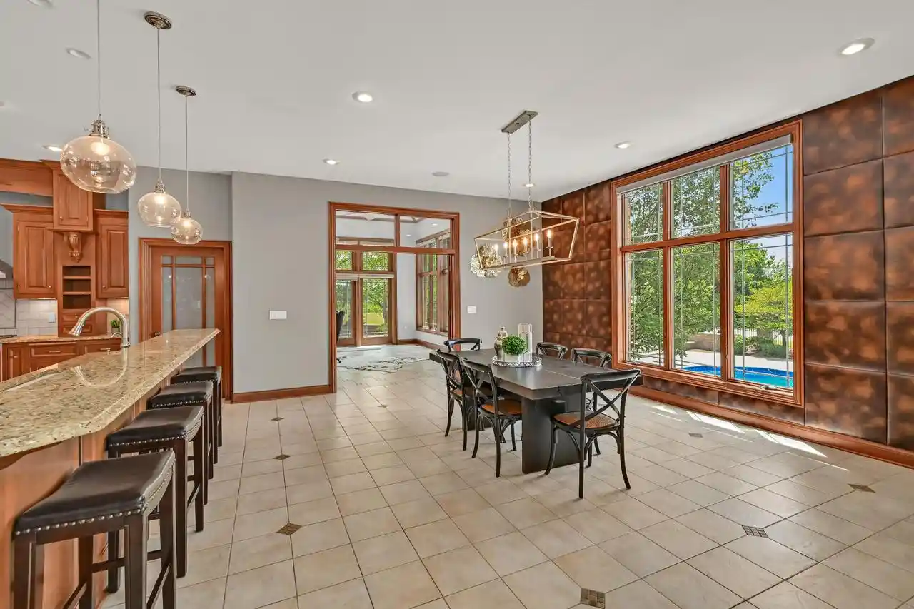 2nd image of 3277 N Canterbury Lane Lane, Oconomowoc, WI 53066 | MLS# 1973987