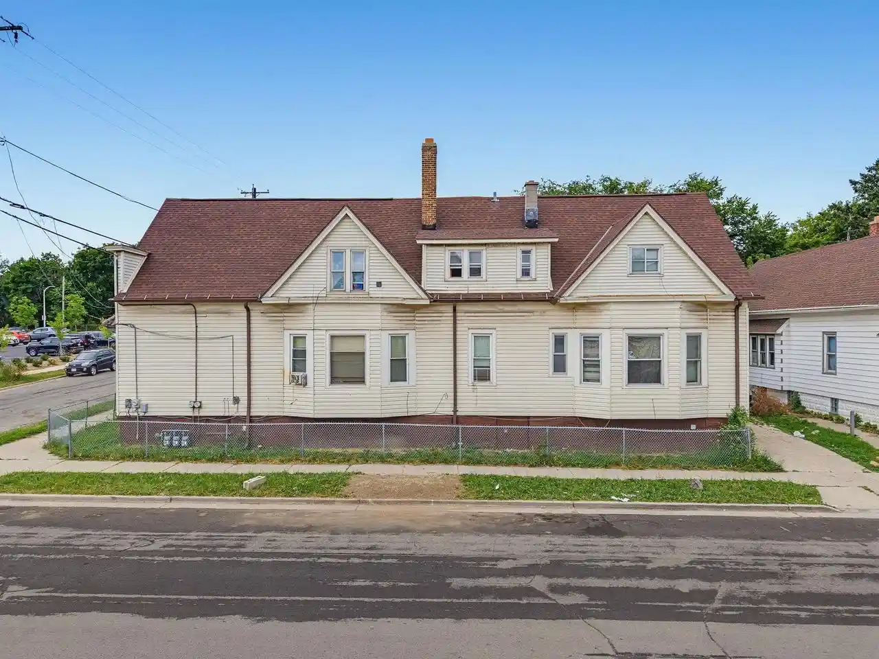 1st image of 500 W Arthur Avenue Avenue, Milwaukee, WI 53207 | MLS# 2029290