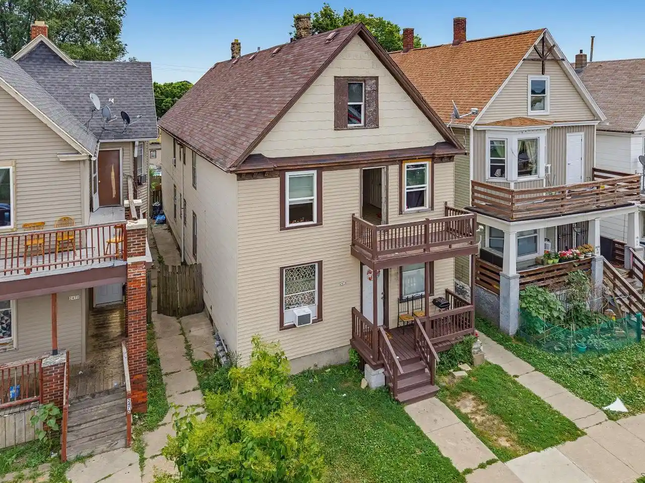 Photo 1 of Sale Pending at 2474 S 13th Street Street, Milwaukee, WI 53215 | MLS# 2029289 | Listing updated on 2026-09-15