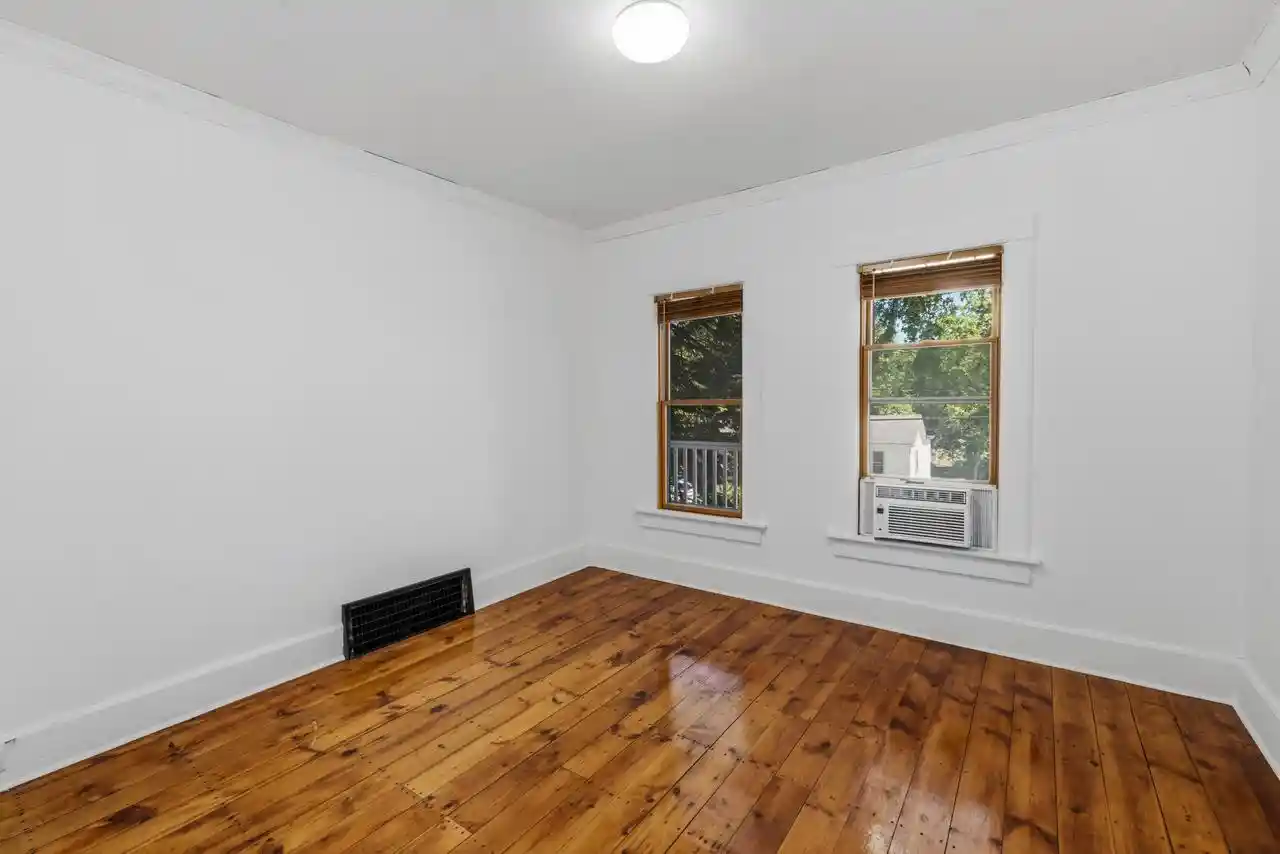 2nd image of 513 N Harrison St St, Port Washington, WI 53074
