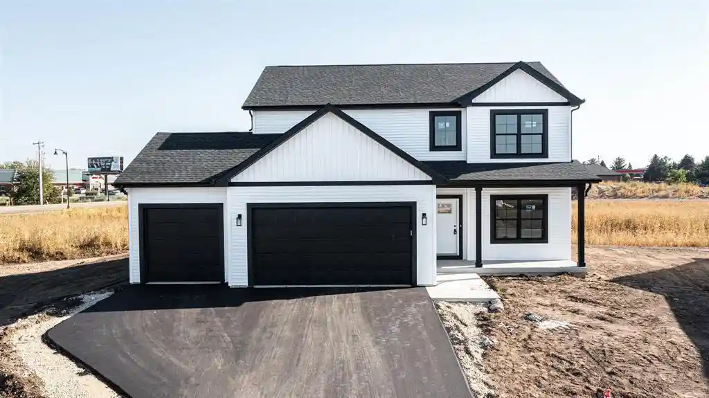1st image of 3804 Green Ash Dr Dr, Janesville, WI 53545 | MLS# 2029296