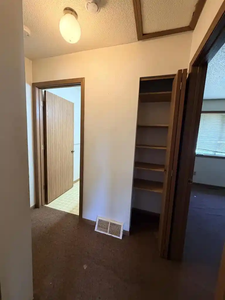 3rd image of 405 E Truth St St, Shullsburg, WI 53586