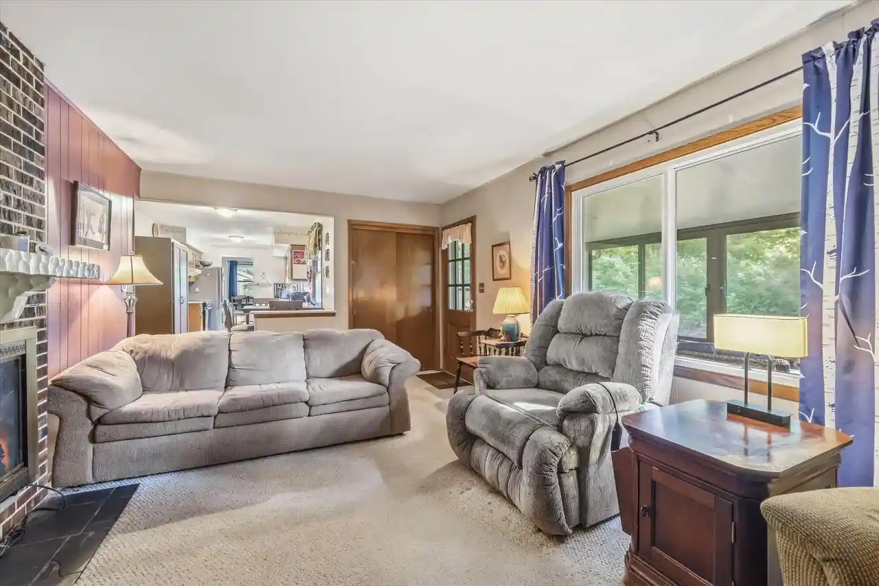 2nd image of W53n849 Castle Court Court, Cedarburg, WI 53012 | MLS# 1973999