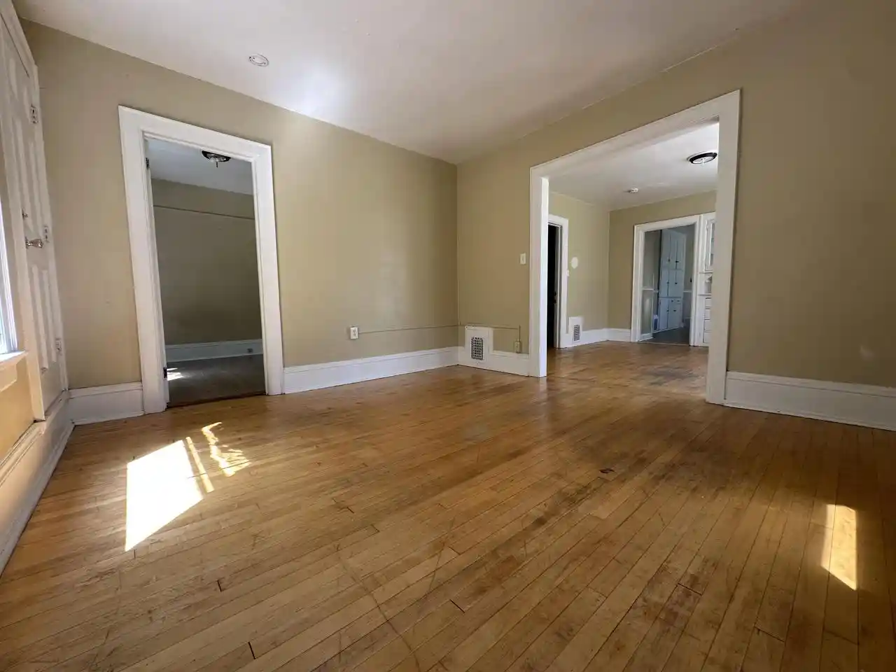 Listing Photo 5 - Condo for sale in building located at 3032 N Booth St St, Milwaukee, WI 53212 - Unit #3034