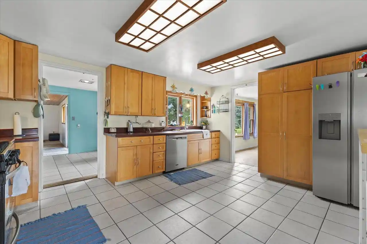 5th image of 6335 Brever Road Road, Burlington, WI 53105 | MLS# 1974011