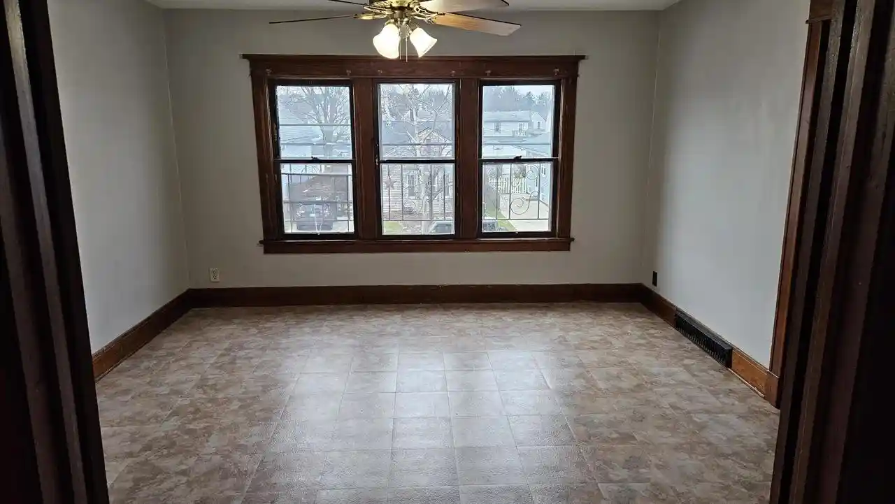 2nd image of 2304 Thor Avenue Avenue, Racine, WI 53405 | MLS# 1974020