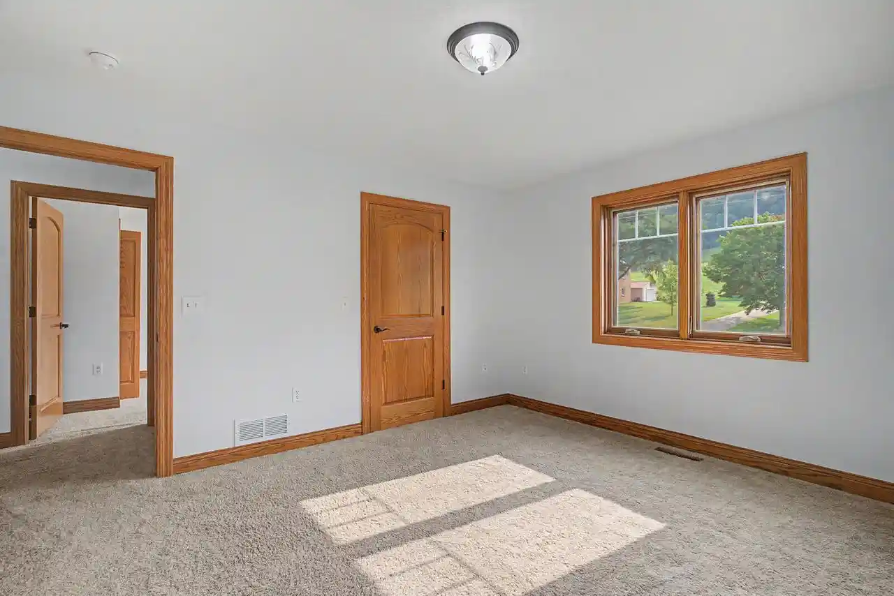 5th image of 701 Spring Court Court, Brownsville, MN 55919 | MLS# 1974023