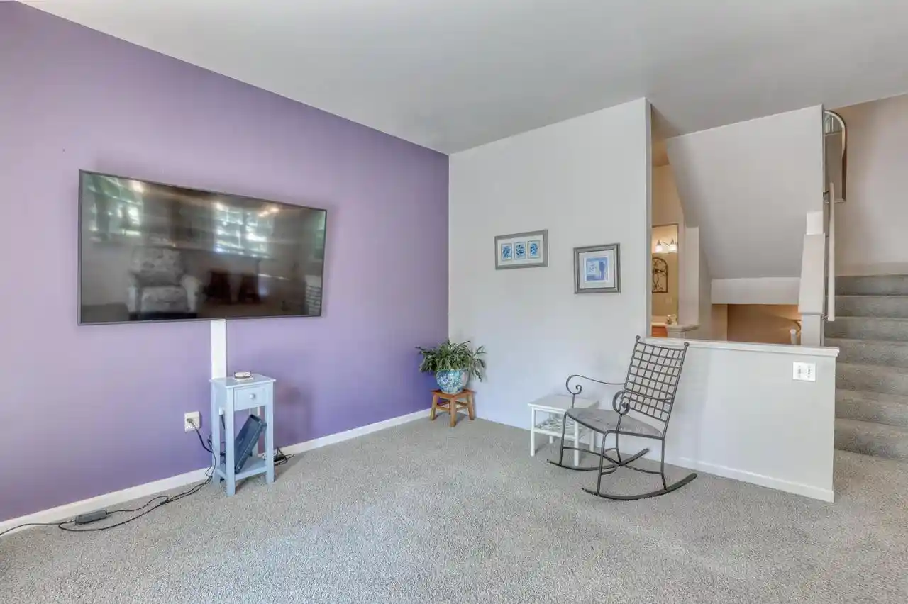 2nd image of 14025 W Lenox Dr Dr, New Berlin, WI 53151 | MLS# 1974027